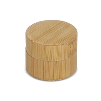 Lippenbalsem rond bamboe