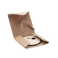 Houten Bolversiering met Sparrenzaadjes