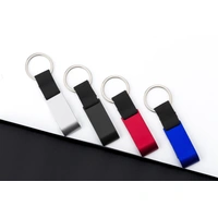 Metalen sleutelhanger met flesopener